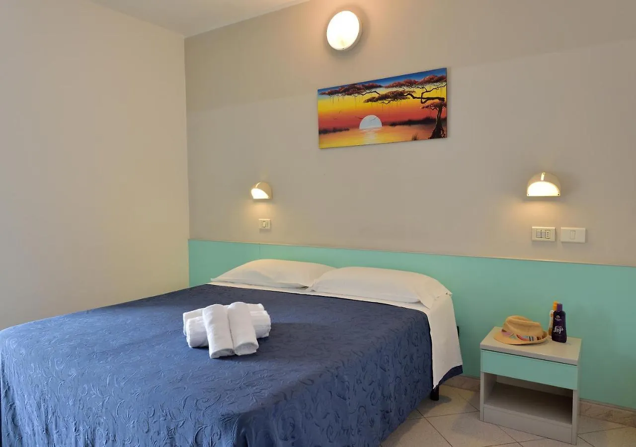 Hotel Oltremar B&B 2*, Cattolica Italie